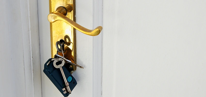 Broken Door Key Extraction in Pico Rivera, CA